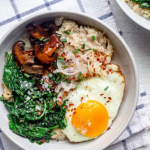 Savory Spinach and Mushroom Oatmeal